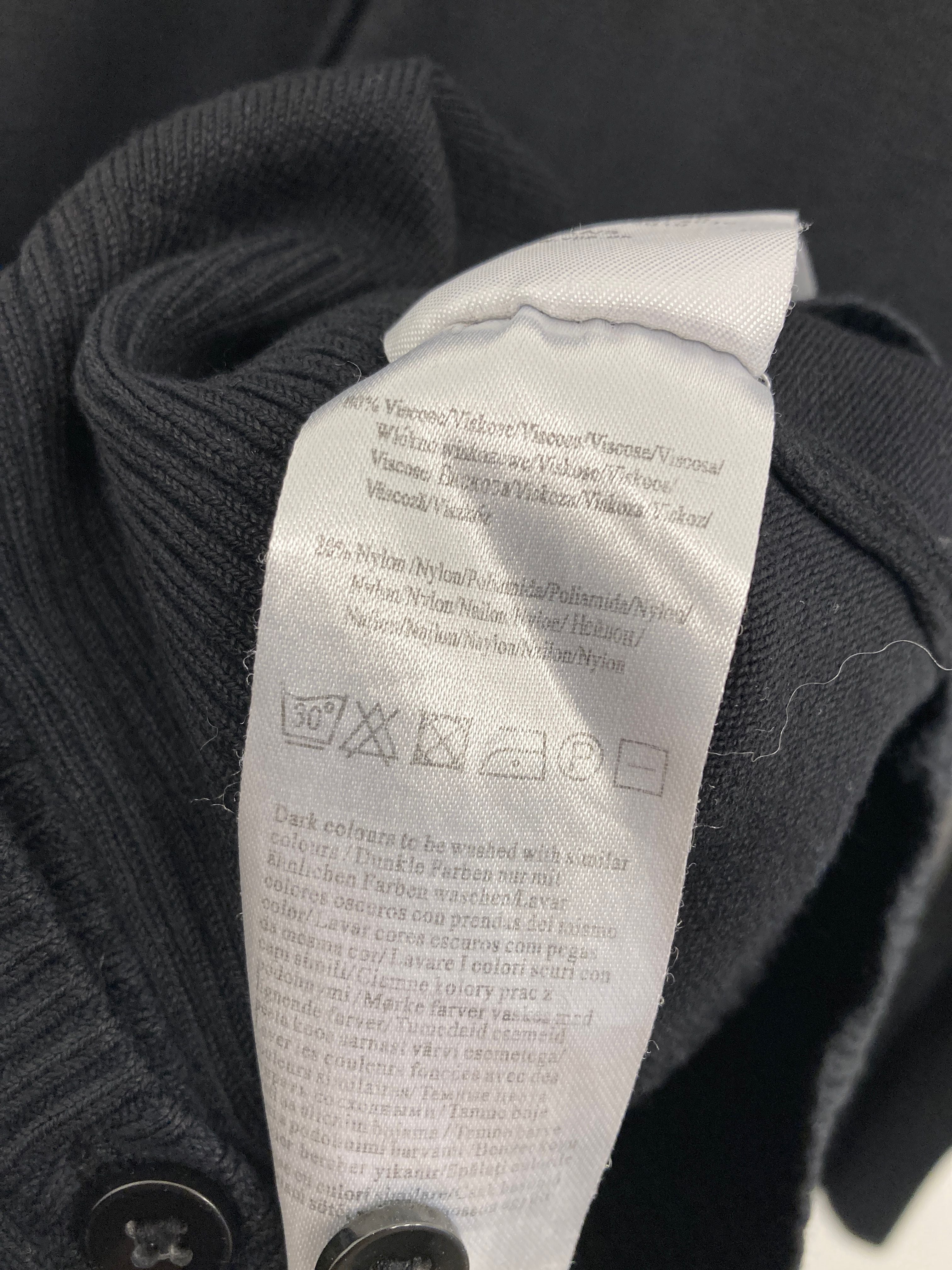 Vila Cardigan